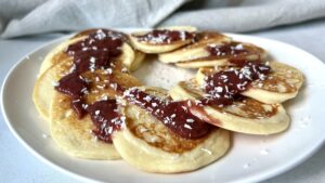 Read more about the article KETO placuszki, czyli szybki pomysł na śniadanie bez węglowodanów