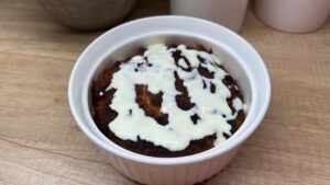 Read more about the article Cynamonowe Ciastko Jednoporcjowe Prosto z Air Fryer Bez Cukru Low Carb