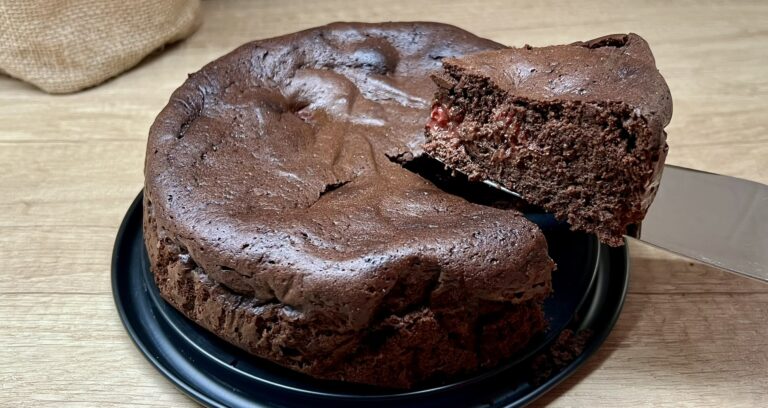 brownie z malinami